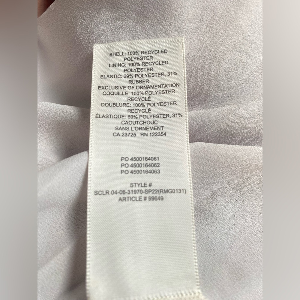New Aritzia Wilfred Grace Smocked square-neck midi dress - Picture 9 of 13